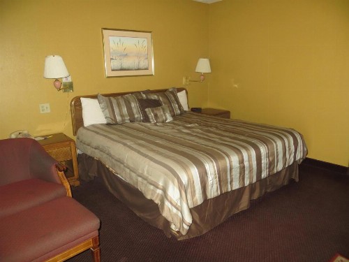 Days Inn by Wyndham Colorado Springs/Garden of the Gods - image 30