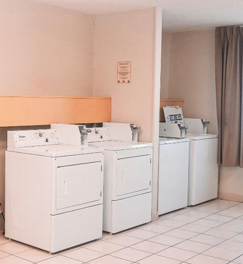 Quality Inn Colorado Springs Airport - image 28