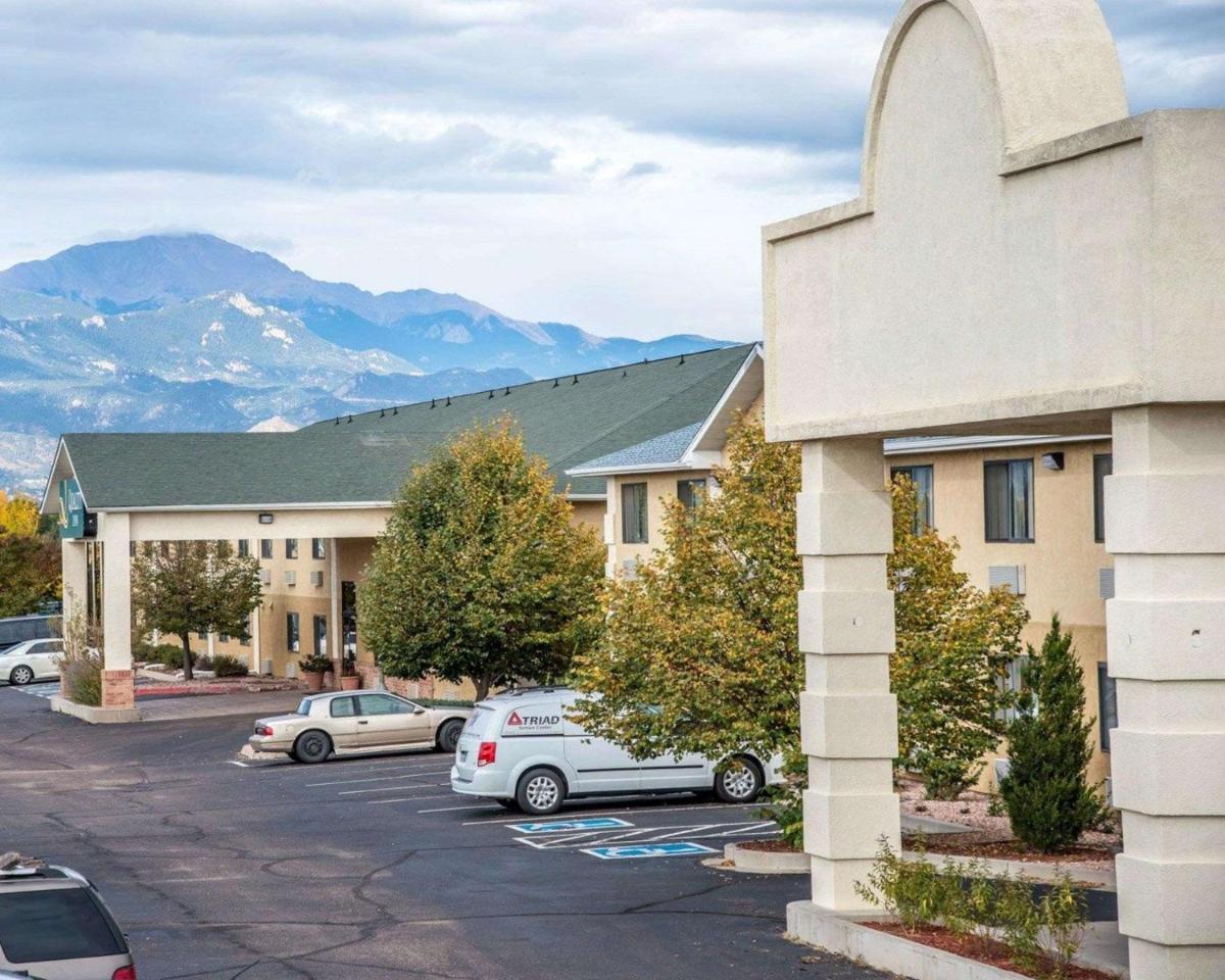 Quality Inn Colorado Springs Airport - image 3