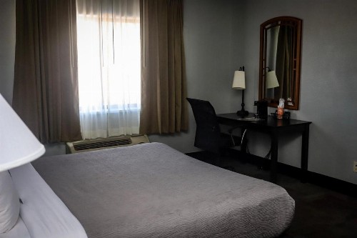 Quality Inn Colorado Springs Airport - image 36