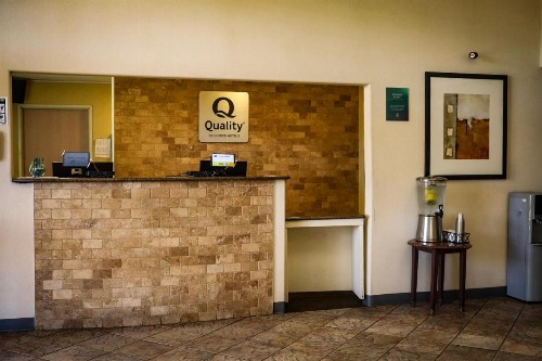 Quality Inn Colorado Springs Airport - image 5