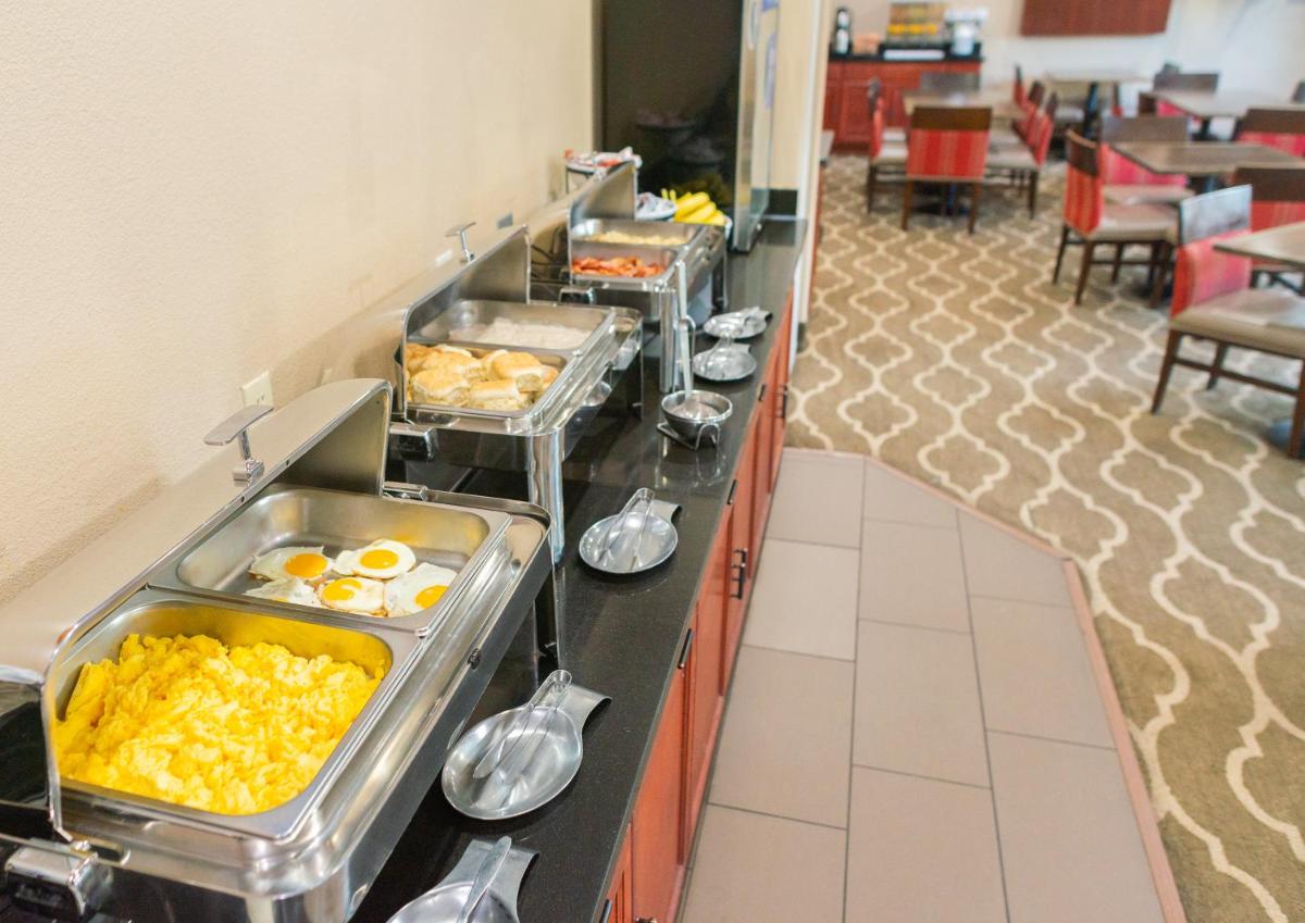Comfort Inn North Colorado Springs - main image