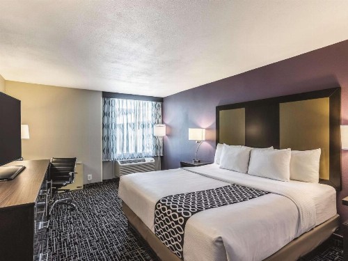 La Quinta by Wyndham Colorado Springs North - image 16