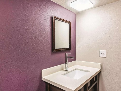 La Quinta by Wyndham Colorado Springs North - image 37