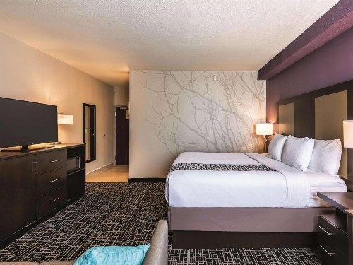 La Quinta by Wyndham Colorado Springs North - image 7