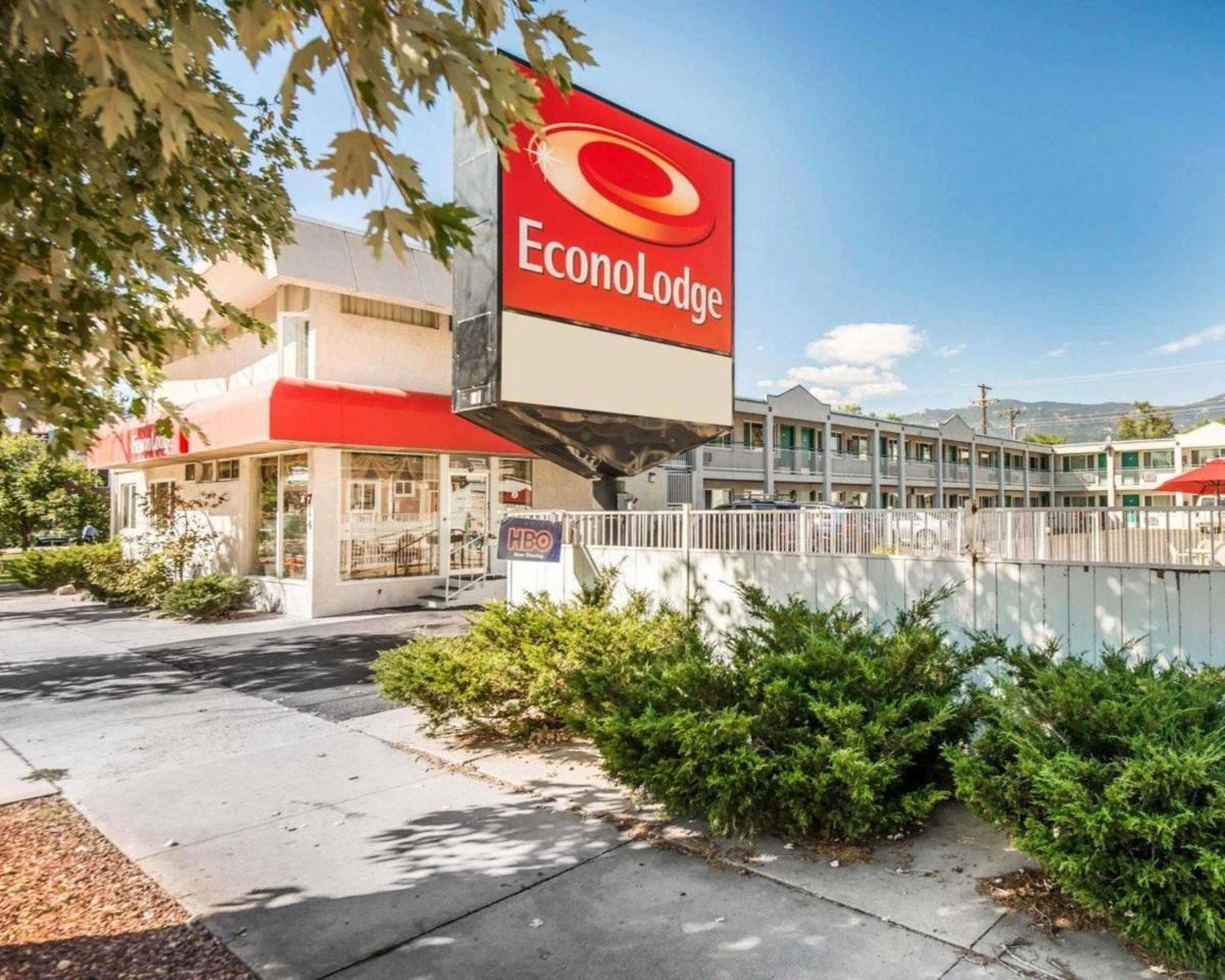 Econo Lodge Downtown Colorado Springs - main image
