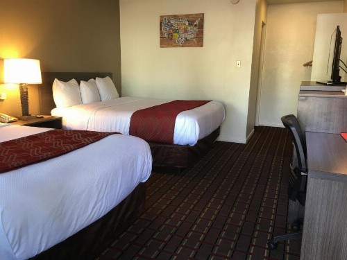 Econo Lodge Downtown Colorado Springs - image 15