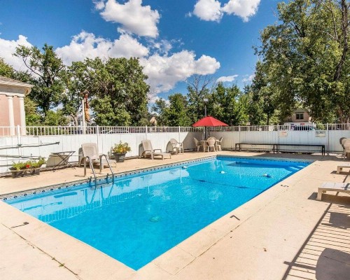 Econo Lodge Downtown Colorado Springs - image 2