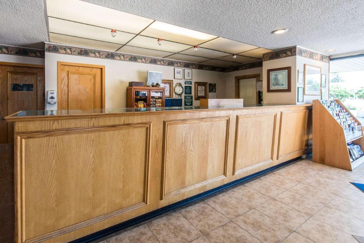 Rodeway Inn & Suites Colorado Springs - image 7