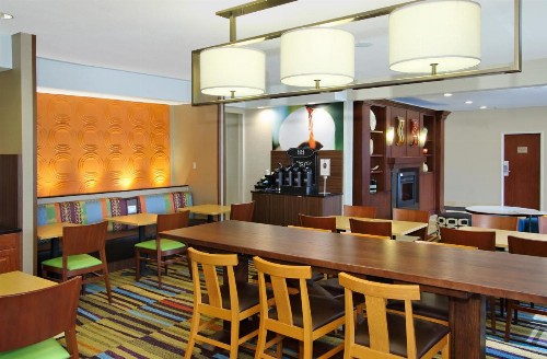 Fairfield Inn & Suites Colorado Springs South - image 13