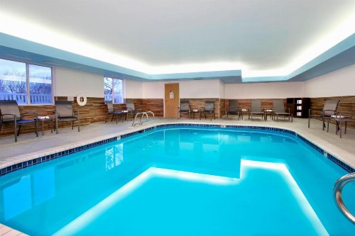 Fairfield Inn & Suites Colorado Springs South - image 7