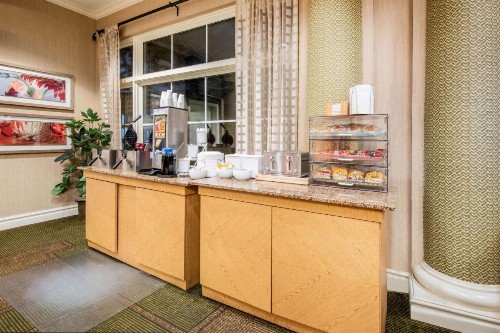 La Quinta by Wyndham Colorado Springs South AP - image 13