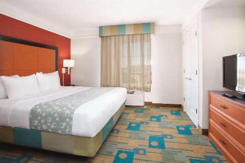 La Quinta by Wyndham Colorado Springs South AP - image 17