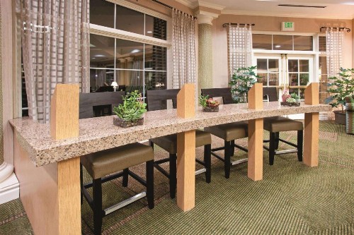 La Quinta by Wyndham Colorado Springs South AP - image 4