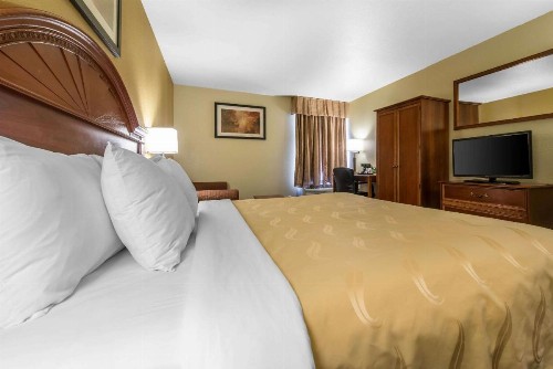 Quality Inn South Colorado Springs - image 17