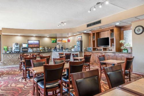Quality Inn South Colorado Springs - image 8