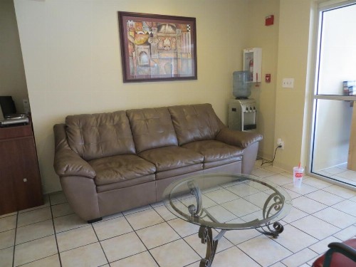 TravelStar Inn & Suites - image 14