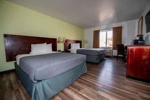 Rodeway Inn Central Colorado Springs - image 27