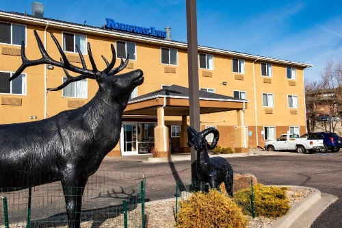 Rodeway Inn Central Colorado Springs - image 31