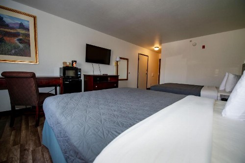 Rodeway Inn Central Colorado Springs - image 35