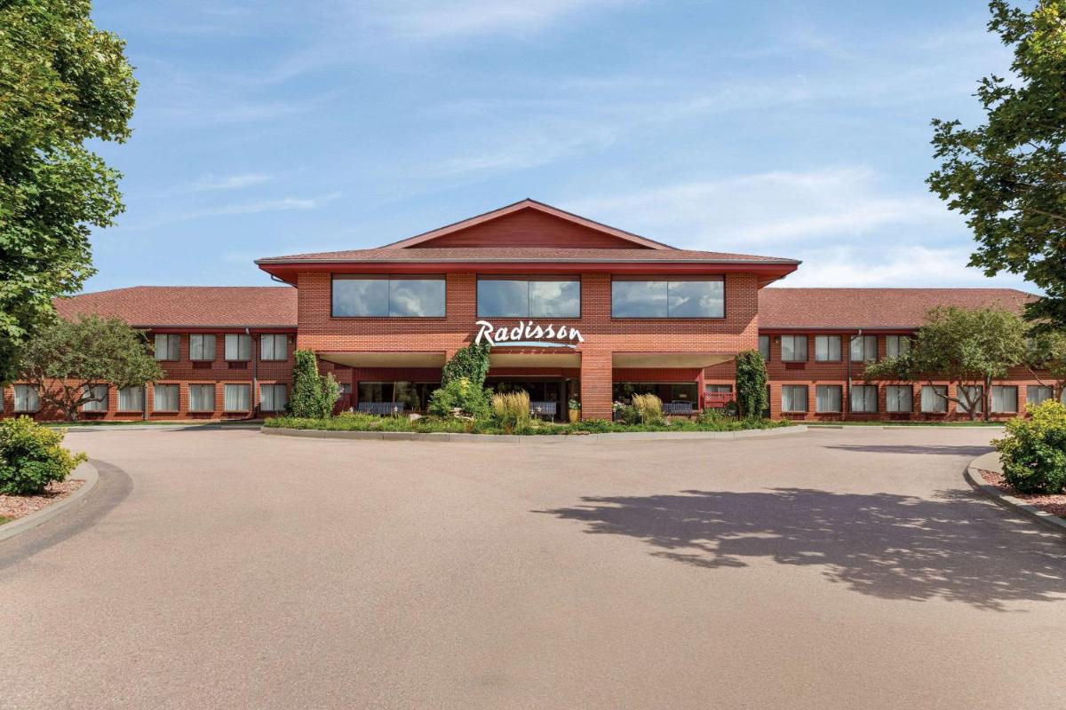 Radisson Hotel Colorado Springs - main image