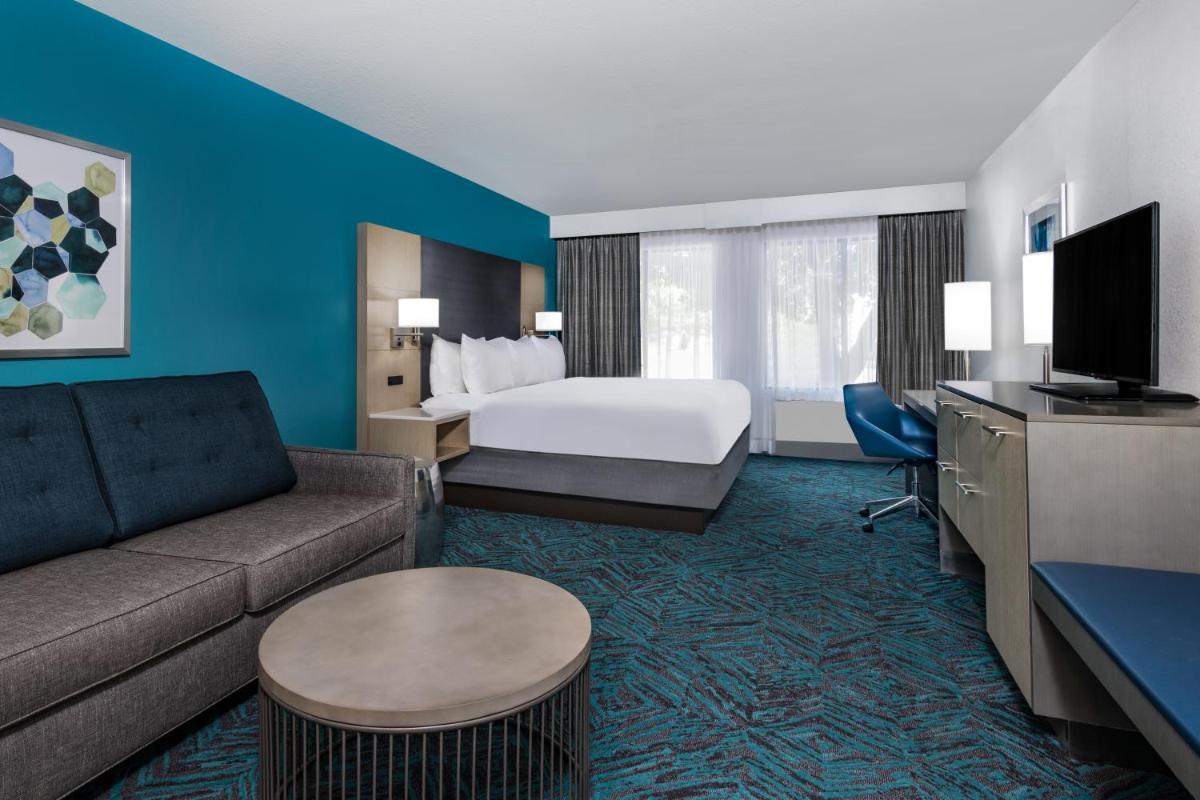 Radisson Hotel Colorado Springs - image 3