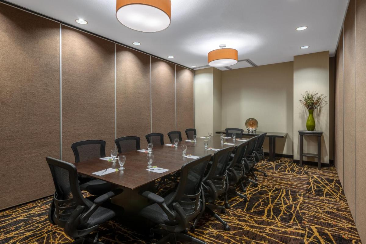 Radisson Hotel Colorado Springs - image 4