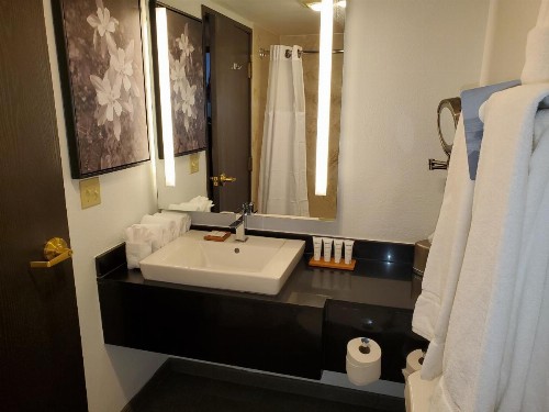 Radisson Hotel Colorado Springs - image 9