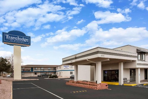Travelodge by Wyndham Colorado Springs Airport/Peterson AFB - image 13