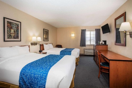 Travelodge by Wyndham Colorado Springs Airport/Peterson AFB - image 19