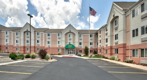 MCM Elegante Suites - image 15