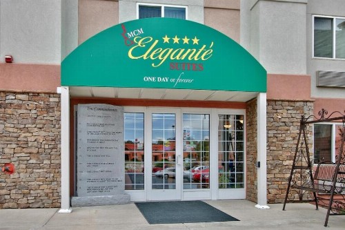 MCM Elegante Suites - image 21