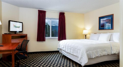 MCM Elegante Suites - image 41