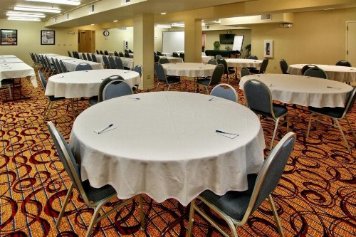 MCM Elegante Suites - image 9
