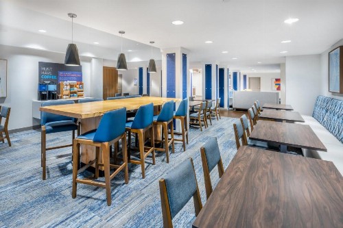 Holiday Inn Express - Colorado Springs - First & Main an IHG Hotel - image 10