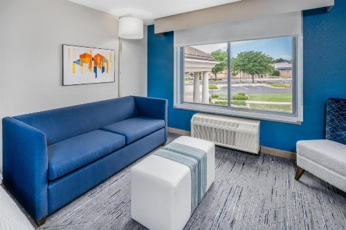 Holiday Inn Express - Colorado Springs - First & Main an IHG Hotel - image 21
