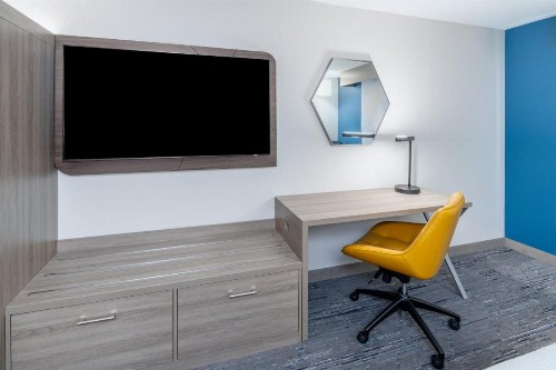 Holiday Inn Express - Colorado Springs - First & Main an IHG Hotel - image 22