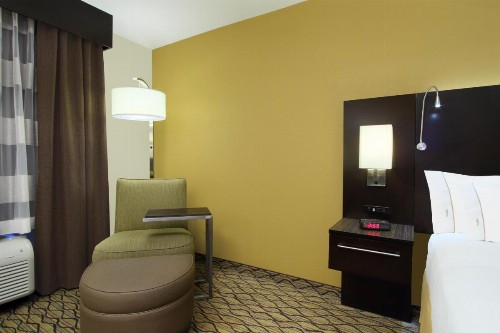 Holiday Inn Express - Colorado Springs - First & Main an IHG Hotel - image 46