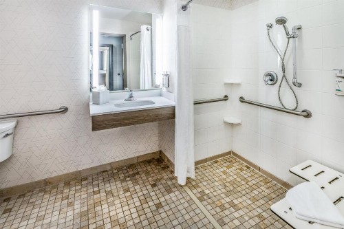 Holiday Inn Express - Colorado Springs - First & Main an IHG Hotel - image 8