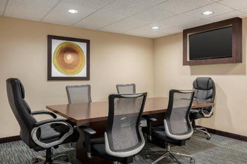 Holiday Inn Express Hotel & Suites Colorado Springs Downtown Central an IHG Hotel - image 36