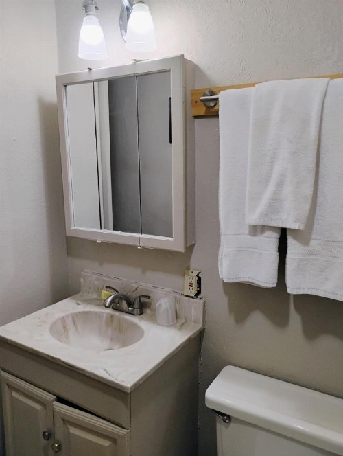 True North Motel - image 37