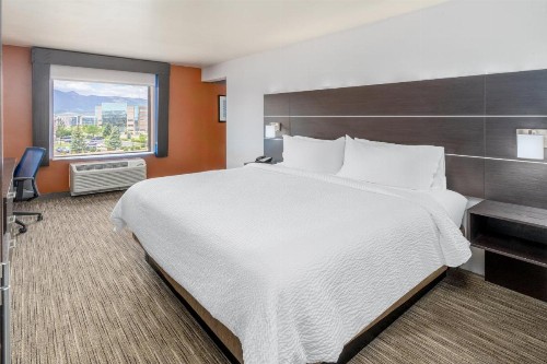 Holiday Inn Express & Suites - Colorado Springs AFA Northgate an IHG Hotel - image 35