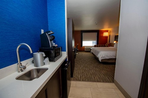 Holiday Inn Express & Suites - Colorado Springs AFA Northgate an IHG Hotel - image 48