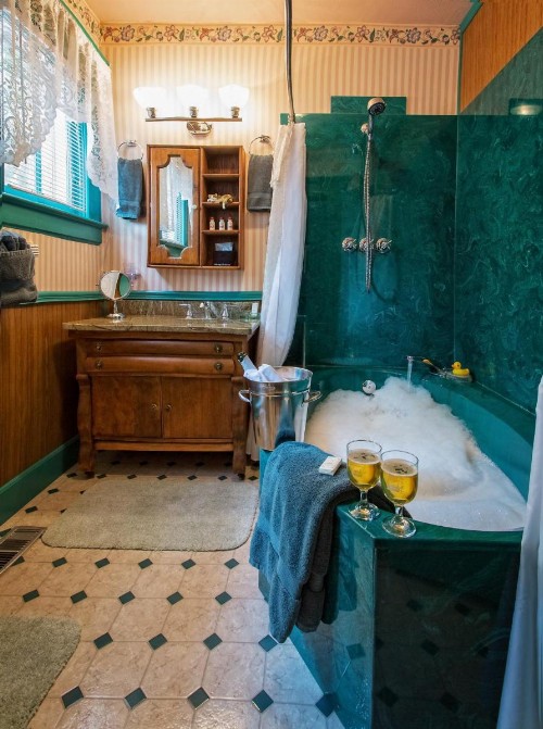 Holden House 1902 Bed & Breakfast Inn - image 32