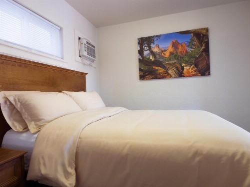 ColoRADo Adventure Hostel - image 2