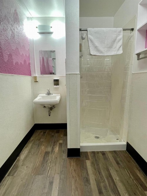 ColoRADo Adventure Hostel - image 29