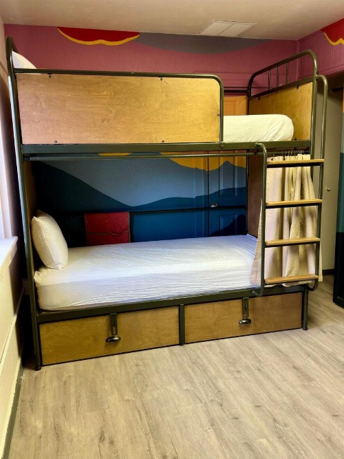 ColoRADo Adventure Hostel - image 3
