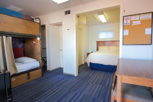 ColoRADo Adventure Hostel - image 33