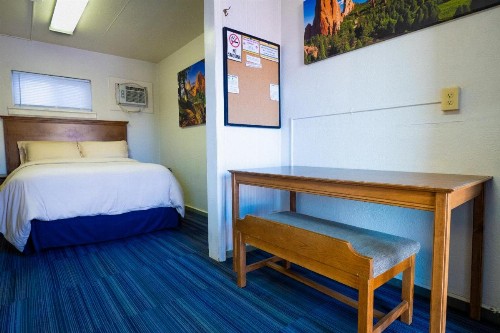 ColoRADo Adventure Hostel - image 35