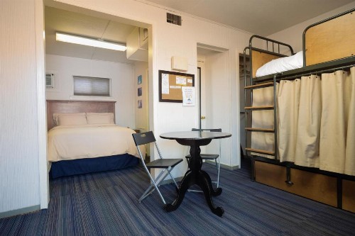 ColoRADo Adventure Hostel - image 38